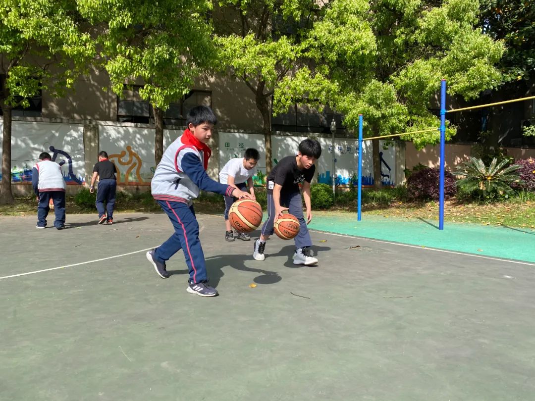 中小学篮球教案模板_篮球教案模板范文_中学篮球教案模板